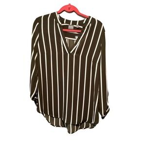 Soho New York and Company Blouse Top Women SZ M Black Striped Long Sleeve V-Neck